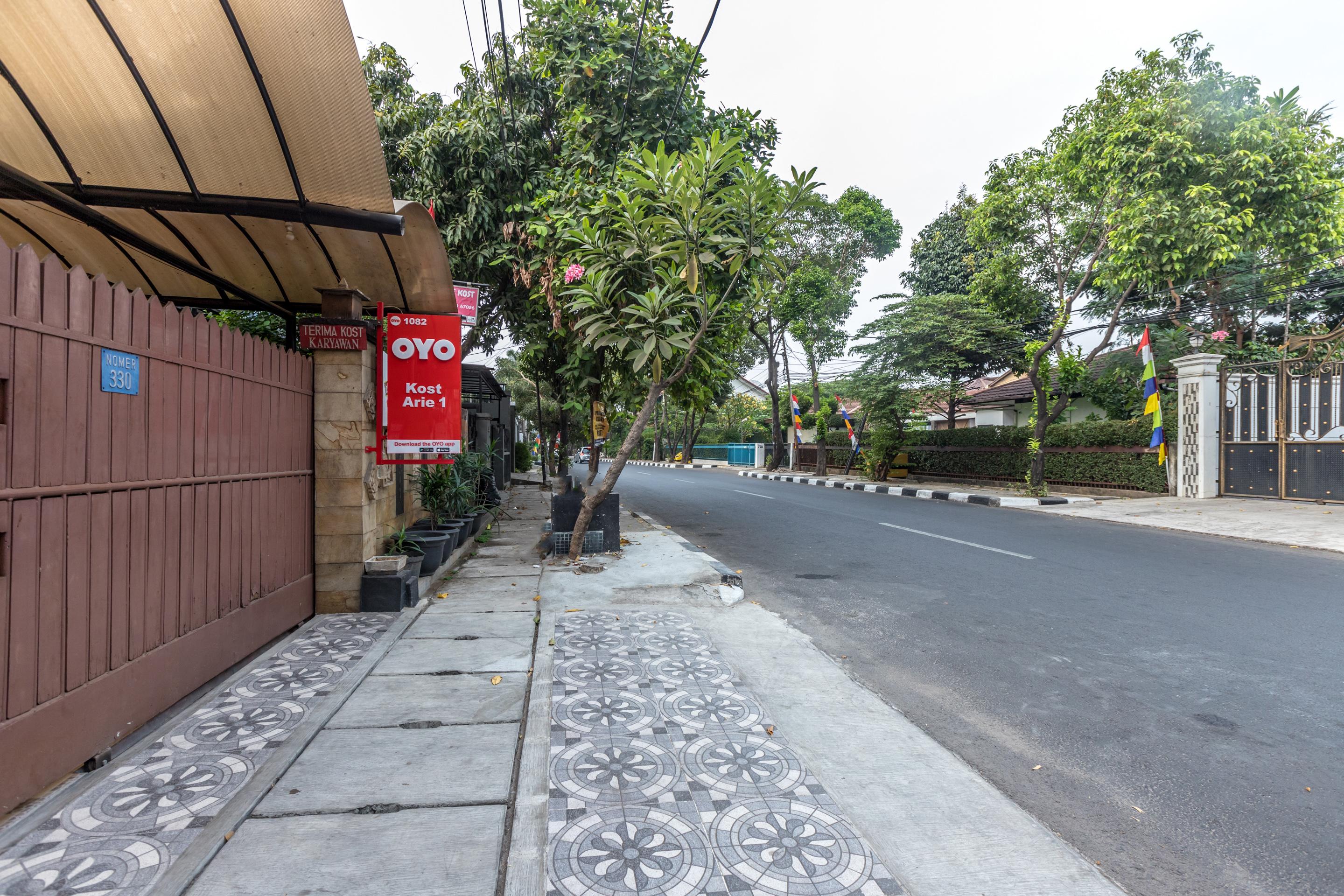 Super Oyo 1487 Residence Khoe Jakarta Extérieur photo