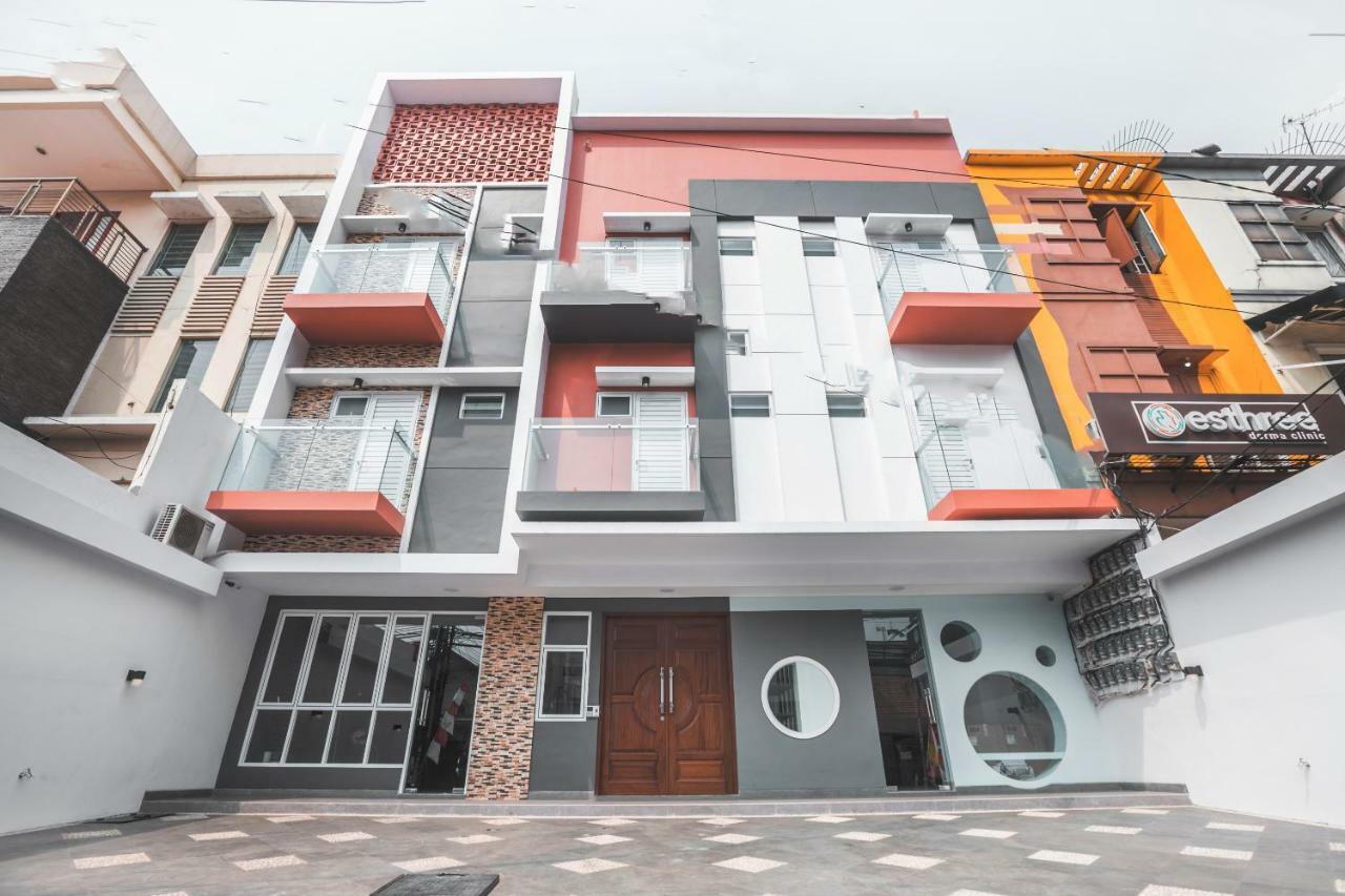 Super Oyo 1487 Residence Khoe Jakarta Extérieur photo