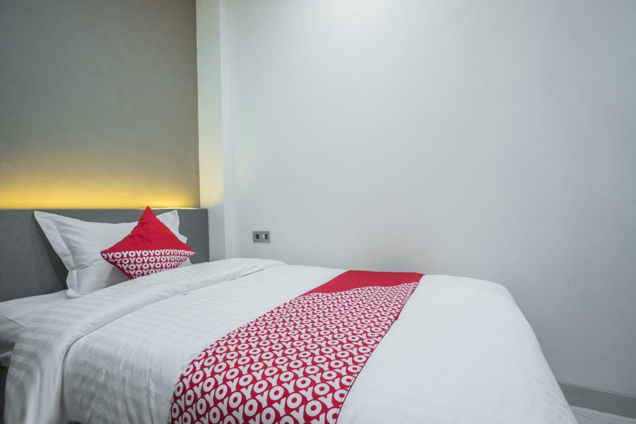 Super Oyo 1487 Residence Khoe Jakarta Extérieur photo