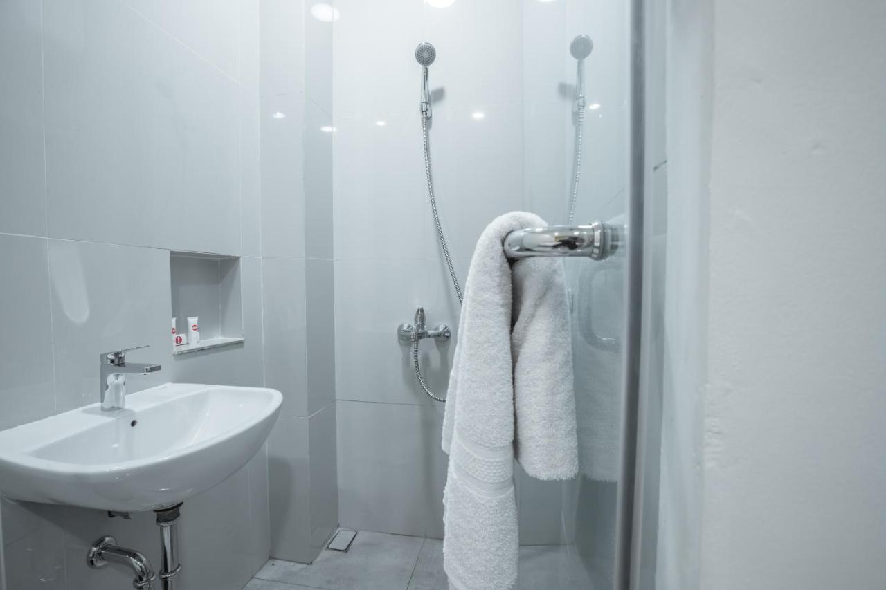 Super Oyo 1487 Residence Khoe Jakarta Extérieur photo
